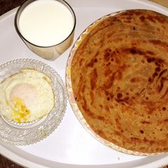 A picture of Anda paratha (healthy breakfast).