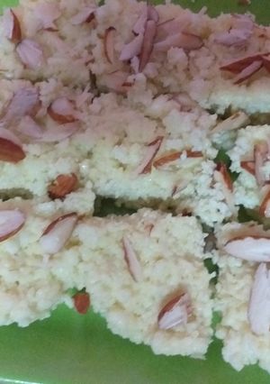 कलाकंद मिठाई(Kalakand Mitha recipe in Hindi) रेसिपी मुख्य फोटो