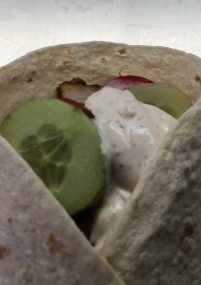 Una foto de Shawarma de pollo