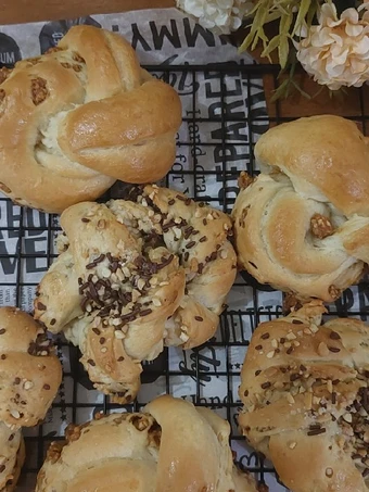 Cara Mudah Membikin Resep Roti Kacang SKM yang Sempurna Anti Ribet, Mantap