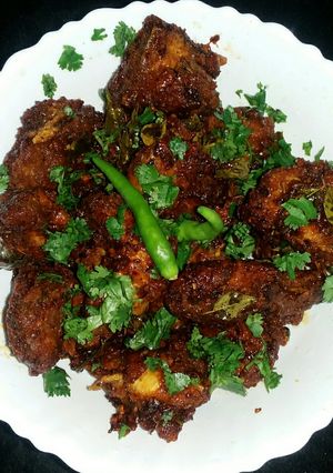 A picture of Chicken 65.
