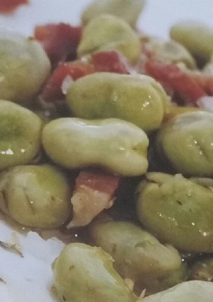 Una foto de Habitas con jamón