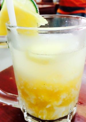 Hình của món Sinh tố xoài, nha đam sữa tươi.