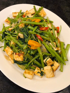 A picture of Sautéed Water Spinach & Tofu (Tumis Kangkung & Tahu).