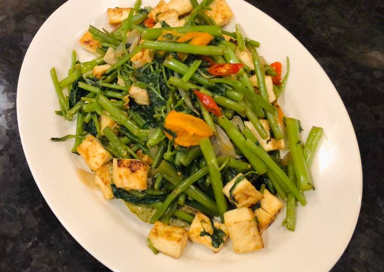 Recipe of Super Quick Sautéed Water Spinach & Tofu (Tumis Kangkung & Tahu)