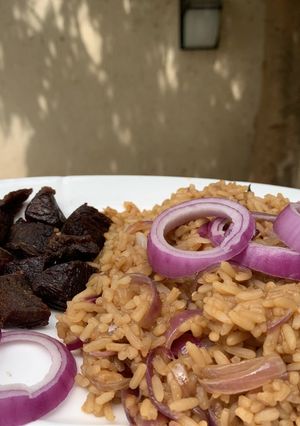 A picture of Onion rice.