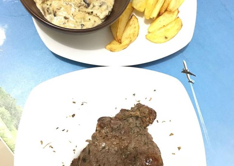 Well Done Sirloin Steak with Mushroom Sauce