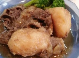 Foto resep Simple Nikujaga 🥩🥔 Japanese Beef Stew