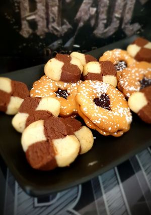 Une photo de Petits gâteaux damiers