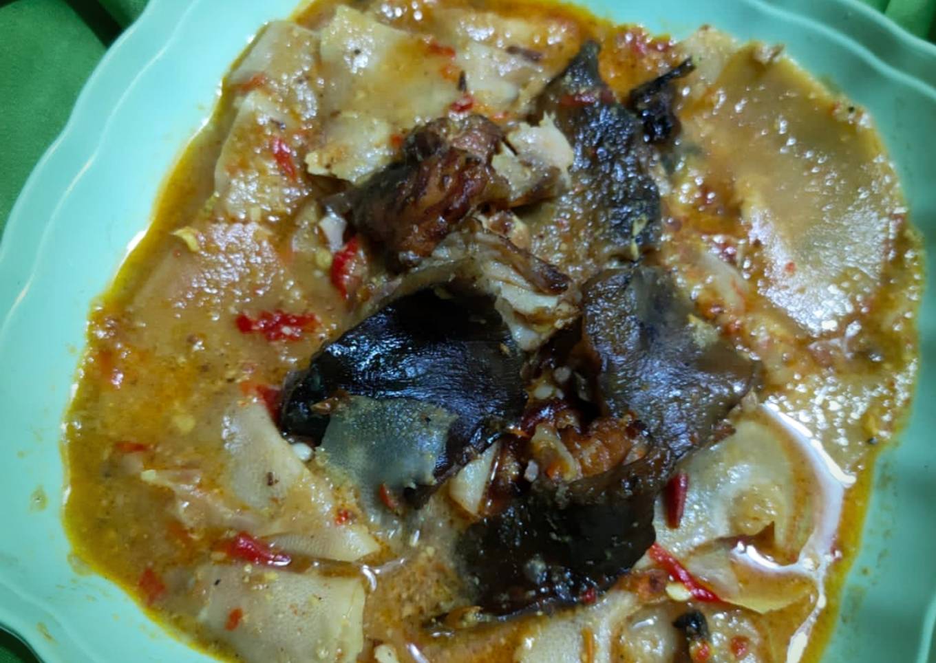 17. Mangut Ikan Asap Rebung