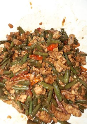Foto resep Sambal goreng basah kacang panjang dan tempe