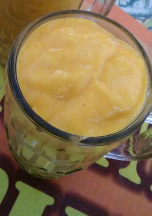 A picture of Mango shake.
