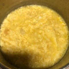 A picture of Chinese soup.