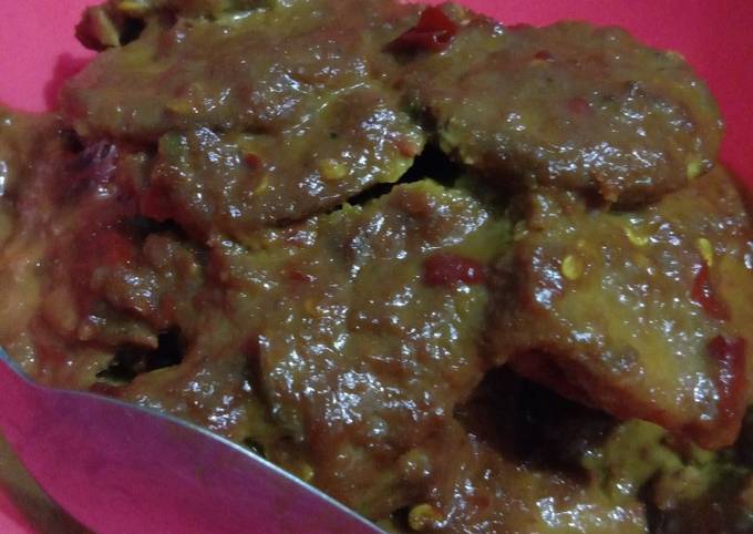 Rendang jengkol