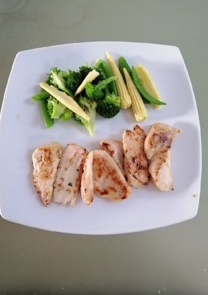 รูปของ อกไก่+ผักต้ม