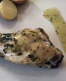 Conejo al horno con mojo verde