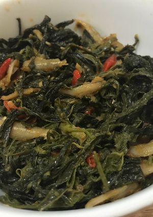 Foto resep Tumis daun singkong pedas