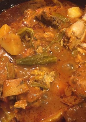 A picture of Emirati Chicken okra salona.