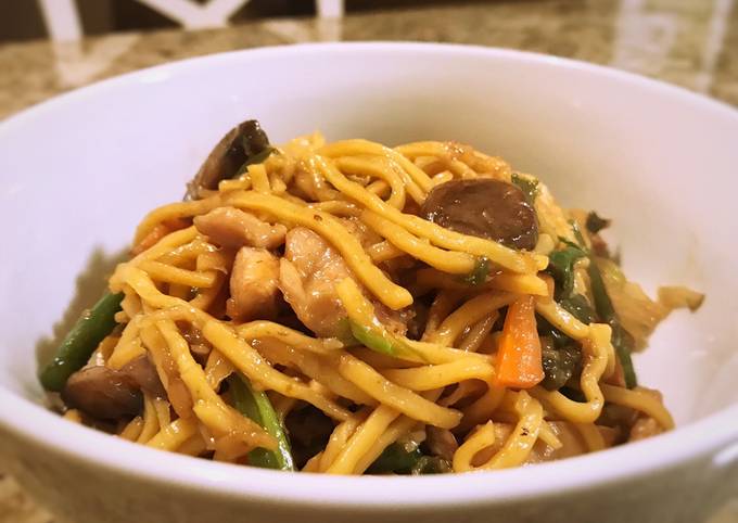 Easiest Way to Make Quick Chicken Lo mein