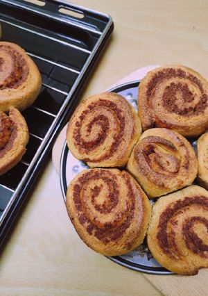 Hình của món Whole wheat apple cinnamon rolls.