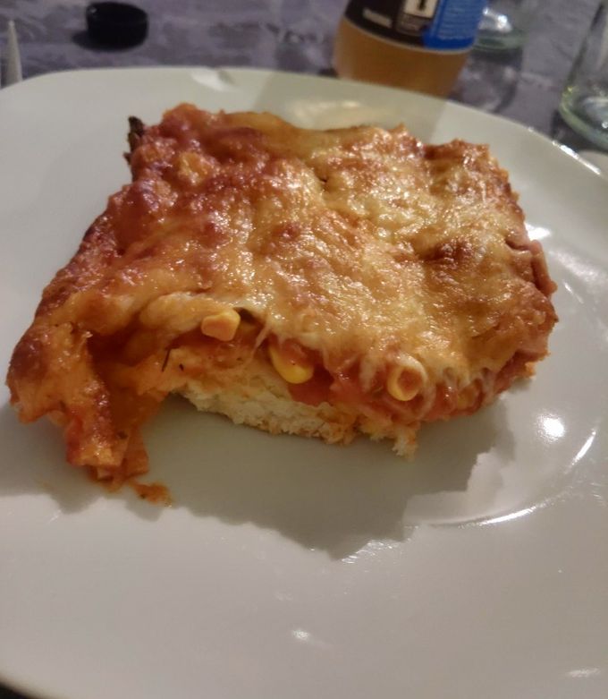 Házi pizza recept fotója