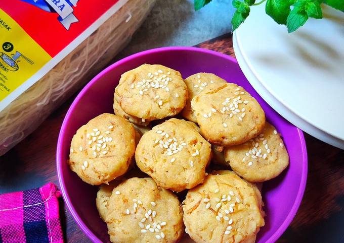 Standar Resep memasak Kue Kering Bihun Keju yang lezat