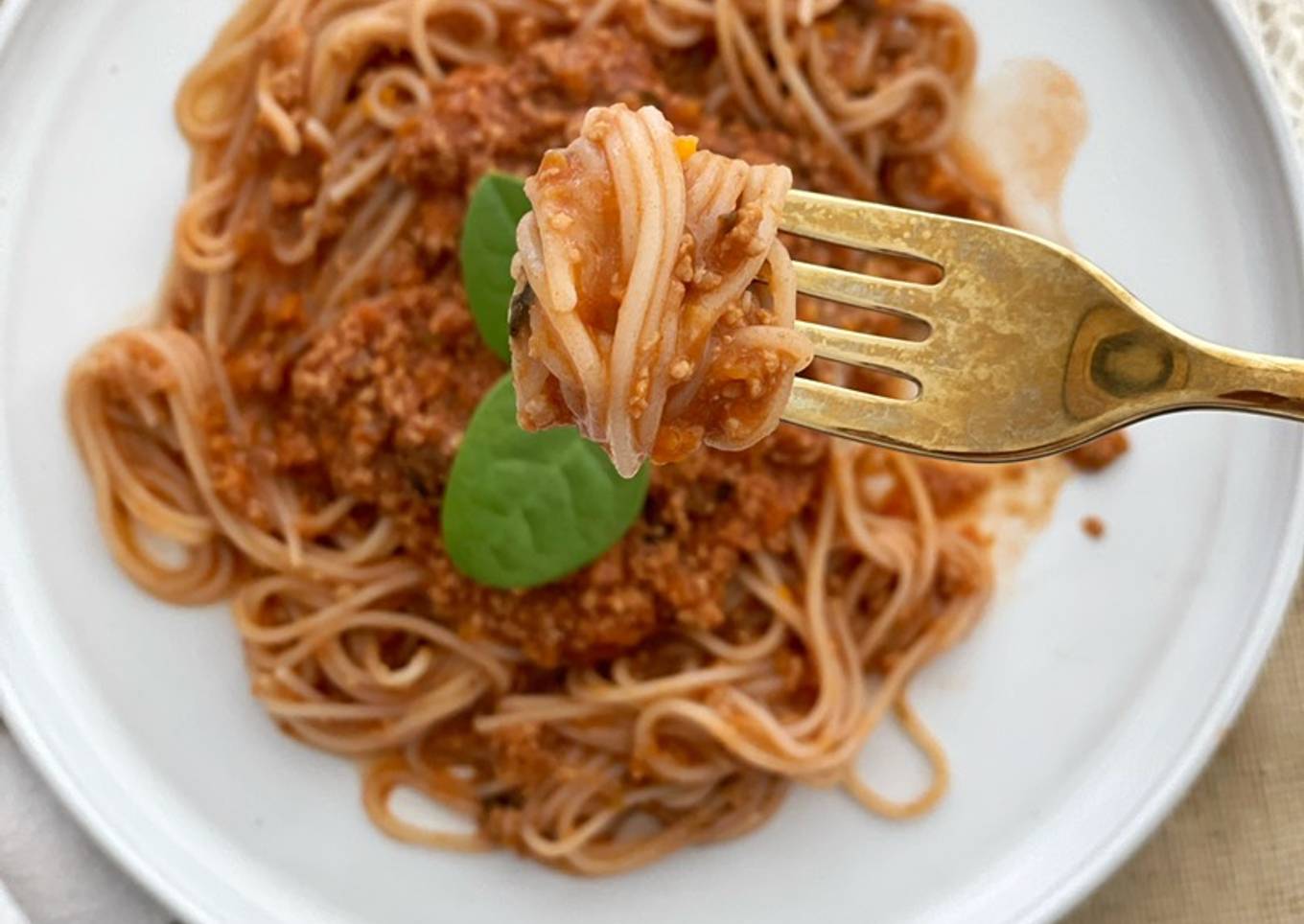 Espagueti de arroz boloñesa sin grasas añadidas en Thermomix