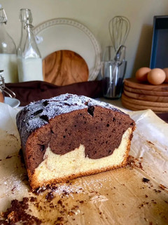 A picture of Chocolate & Vanilla “Spanish plum-cake”!!.
