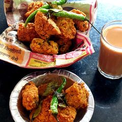 A picture of Chana Dal Pakodi.
