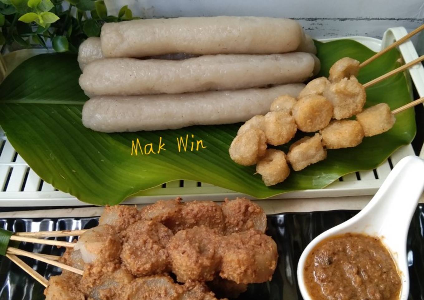 Sate kerupuk basah