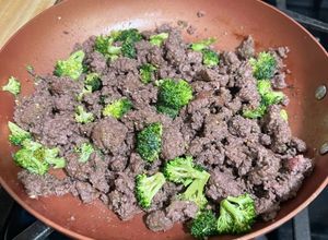 Una foto de Carne molida con vegetales