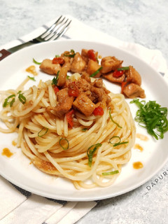 Foto resep SPAGHETTI AYAM Baceman Bawang