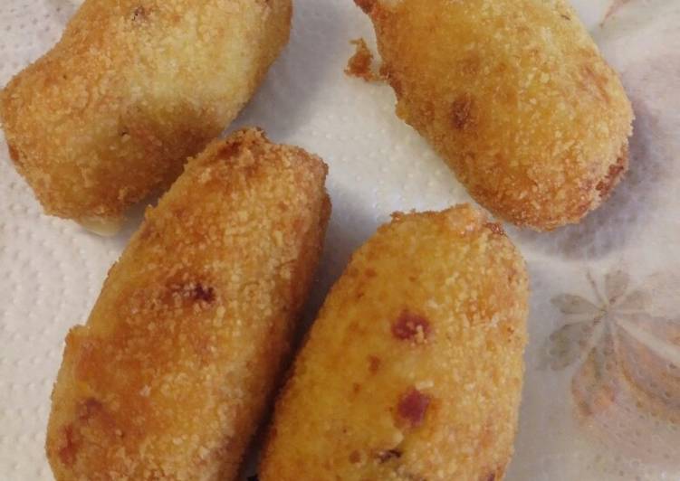 Speck and cheese croquettes