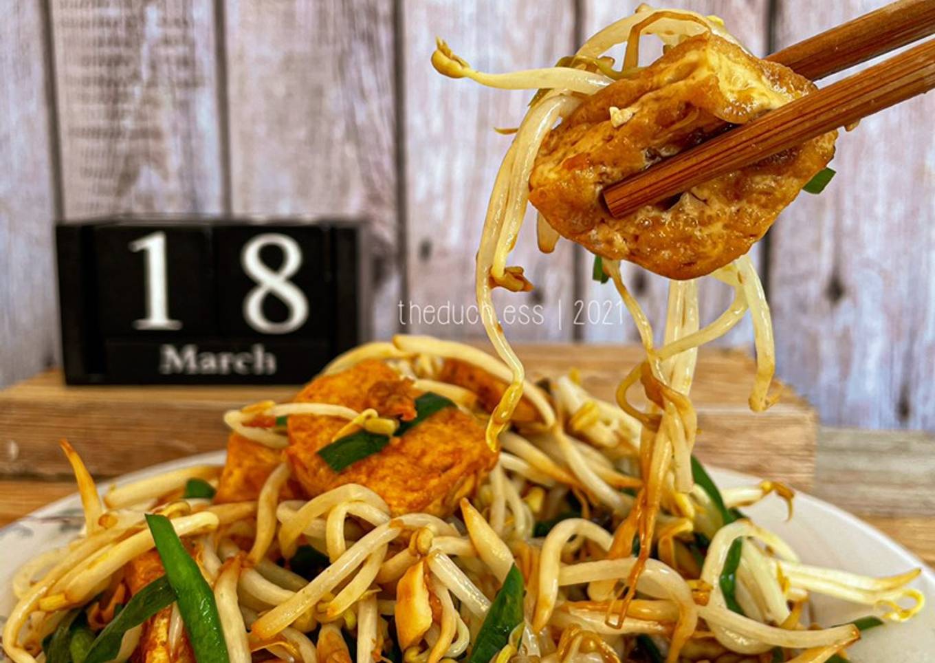 Stir Fried Tofu with Beansprouts & Chinese Chives 🇨🇳