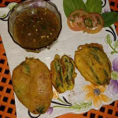 A picture of Palak layered pakory.