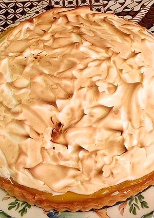 A picture of Homemade Lemon Meringue Pie.
