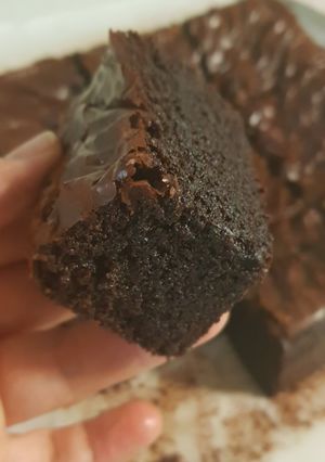 A picture of Basic Plain Brownies.