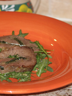 Una foto de Rollo de carne relleno de espinaca y queso