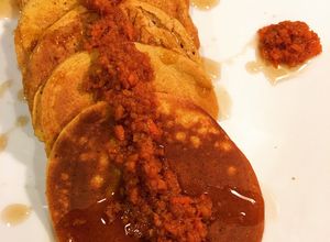 Una foto de Pancakes zanahoria /carrot con sirop natural de zanahoria