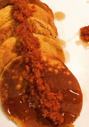 Una foto de Pancakes zanahoria /carrot con sirop natural de zanahoria