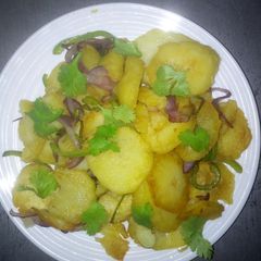 A picture of Lyonnaise potatoes.