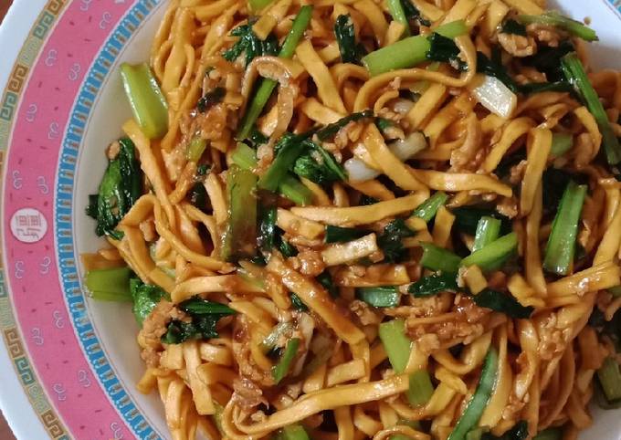 Resep Bakmi Goreng Jawa oleh Novita Lutfiana - Cookpad