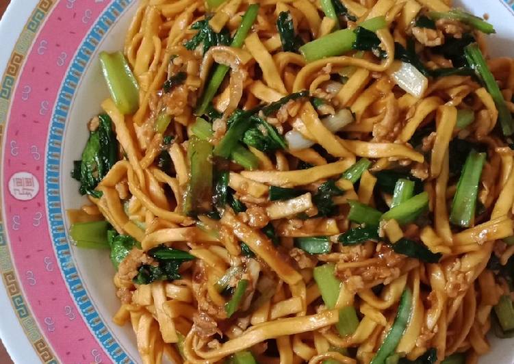 Mengungkap Rahasia Kelezatan Bakmi Goreng Jawa: Resep Autentik dan Tips Praktis untuk Pemula