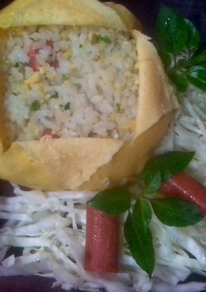 Foto resep Nasi goreng bayam bungkus telur