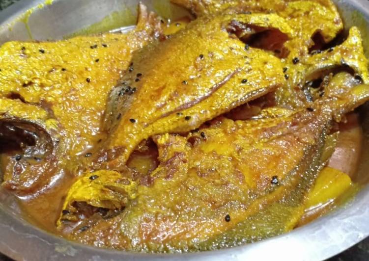 Steps to Prepare Favorite Pamfret fish curry