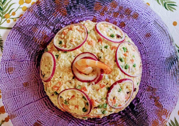 Ensaladilla crujiente de coliflor con langostinos 🍤 keto