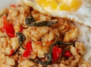 Foto resep Pad Kra Pao Gai (Thai Chicken Basil) Mudah, Cepat, Lezat