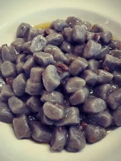 Foto di Gnocchi di patate viola