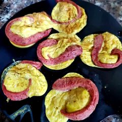 A picture of Egg sausage Cups.
