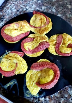 A picture of Egg sausage Cups.